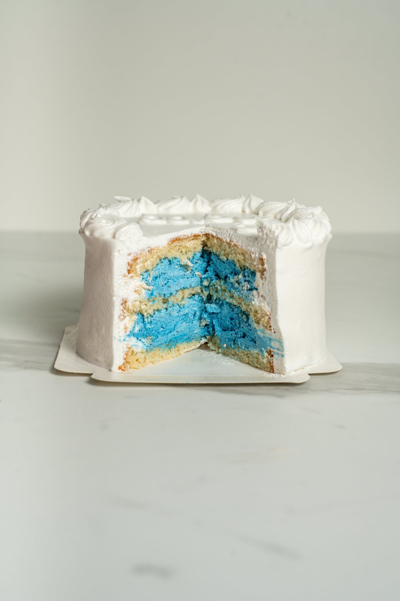 Le Baby Shower Cake